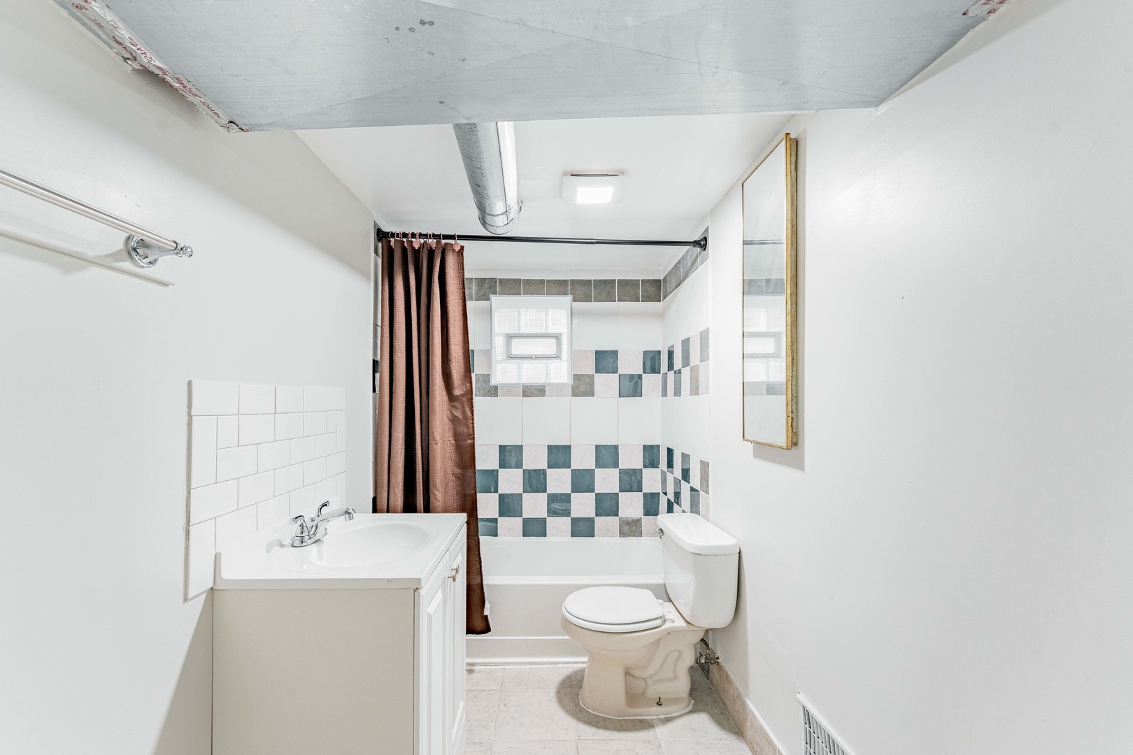3005 South Pulaski Road Chicago, IL 60623 - Photo 35 of 40