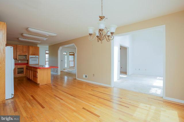 9003 Dogwood Road Baltimore, MD 21244 - Photo 14 of 25 Interior (General)