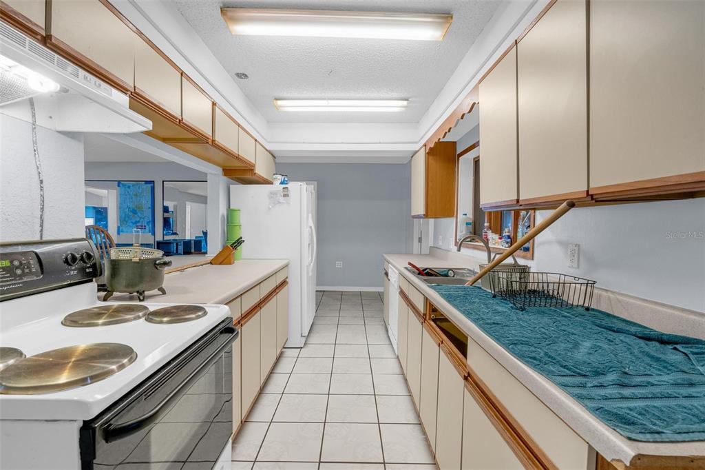 55715 Jack Moore Road Astor, FL 32102 - Photo 10 of 28