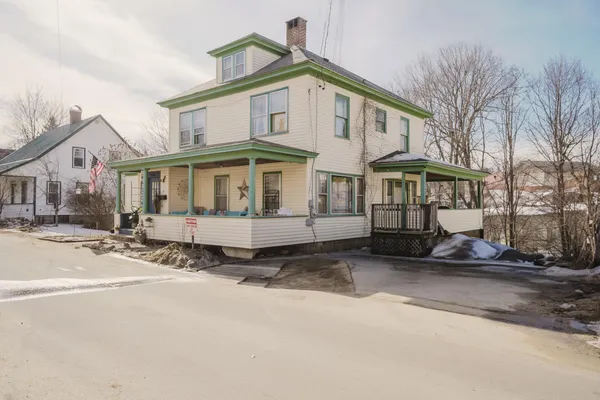 $265,000 | 11 Barrows Street, Paris, ME 04281