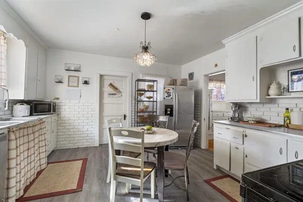 $265,000 | 11 Barrows Street, Paris, ME 04281