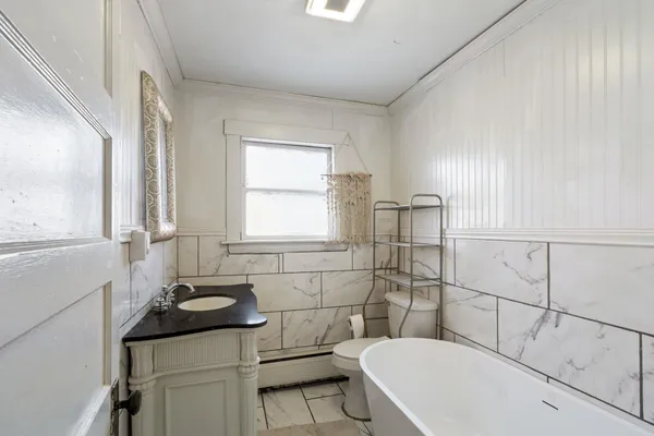 $265,000 | 11 Barrows Street, Paris, ME 04281