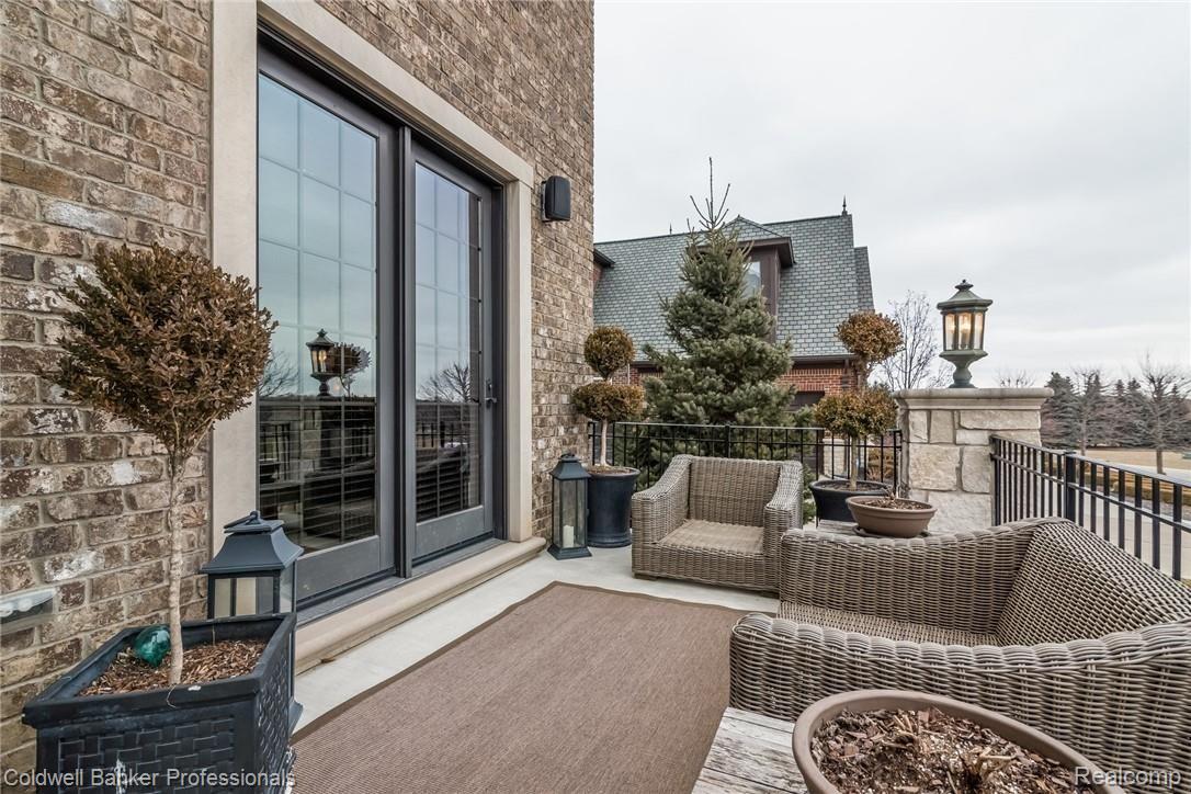 3762 Thatcher Drive Rochester, MI 48309 - Photo 60 of 76 Patio off of library/study