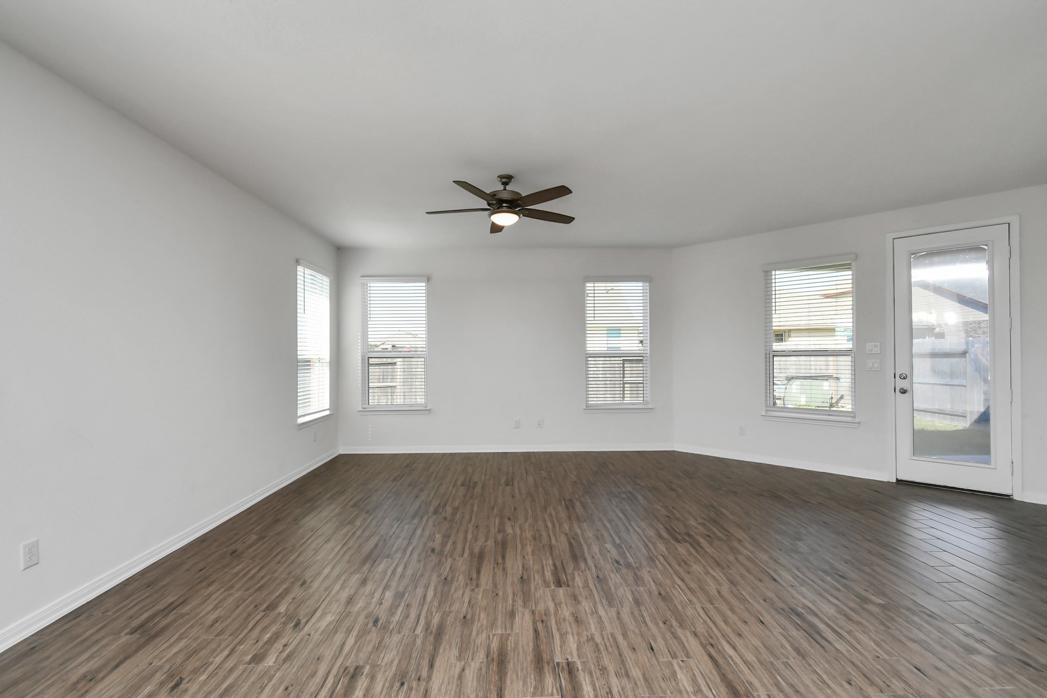 10326 Mount Winchell Drive Rosharon, TX 77583 - Photo 20 of 36