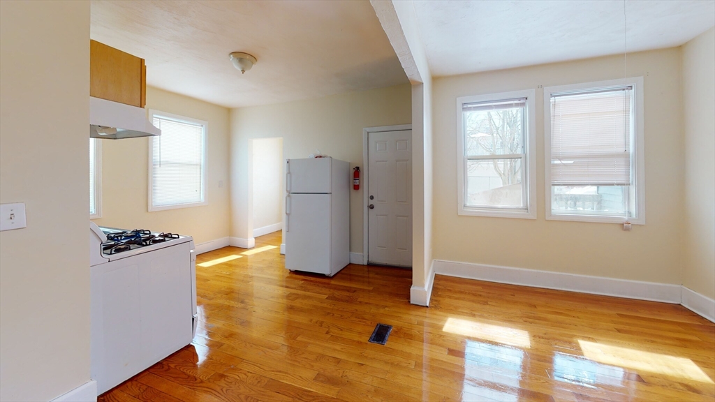 17 Langdon Street, Unit 171 Boston, MA 02119 - Photo 5 of 8