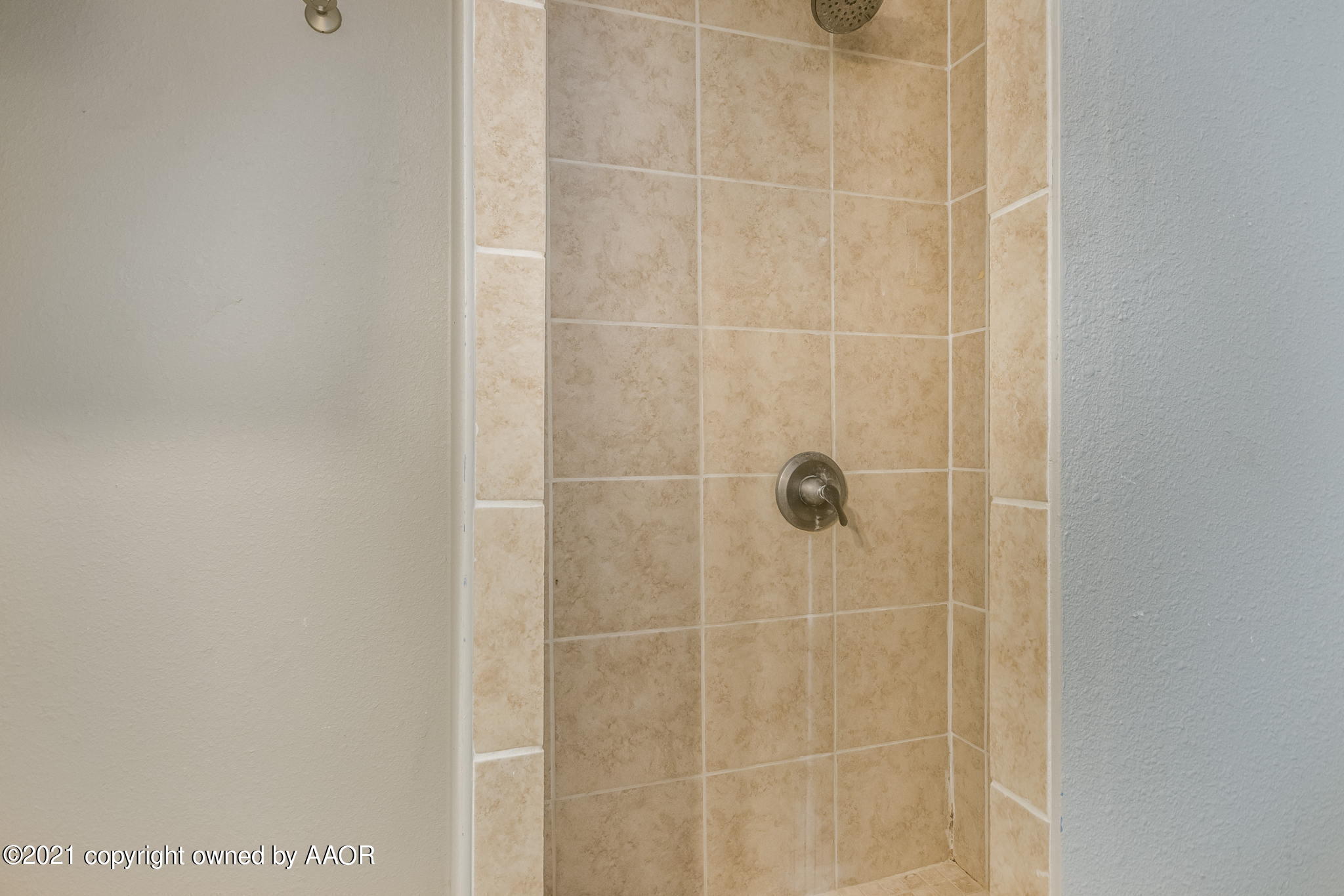 3611 South Monroe Street Amarillo, TX 79110 - Photo 11 of 19 Master Bathroom 2