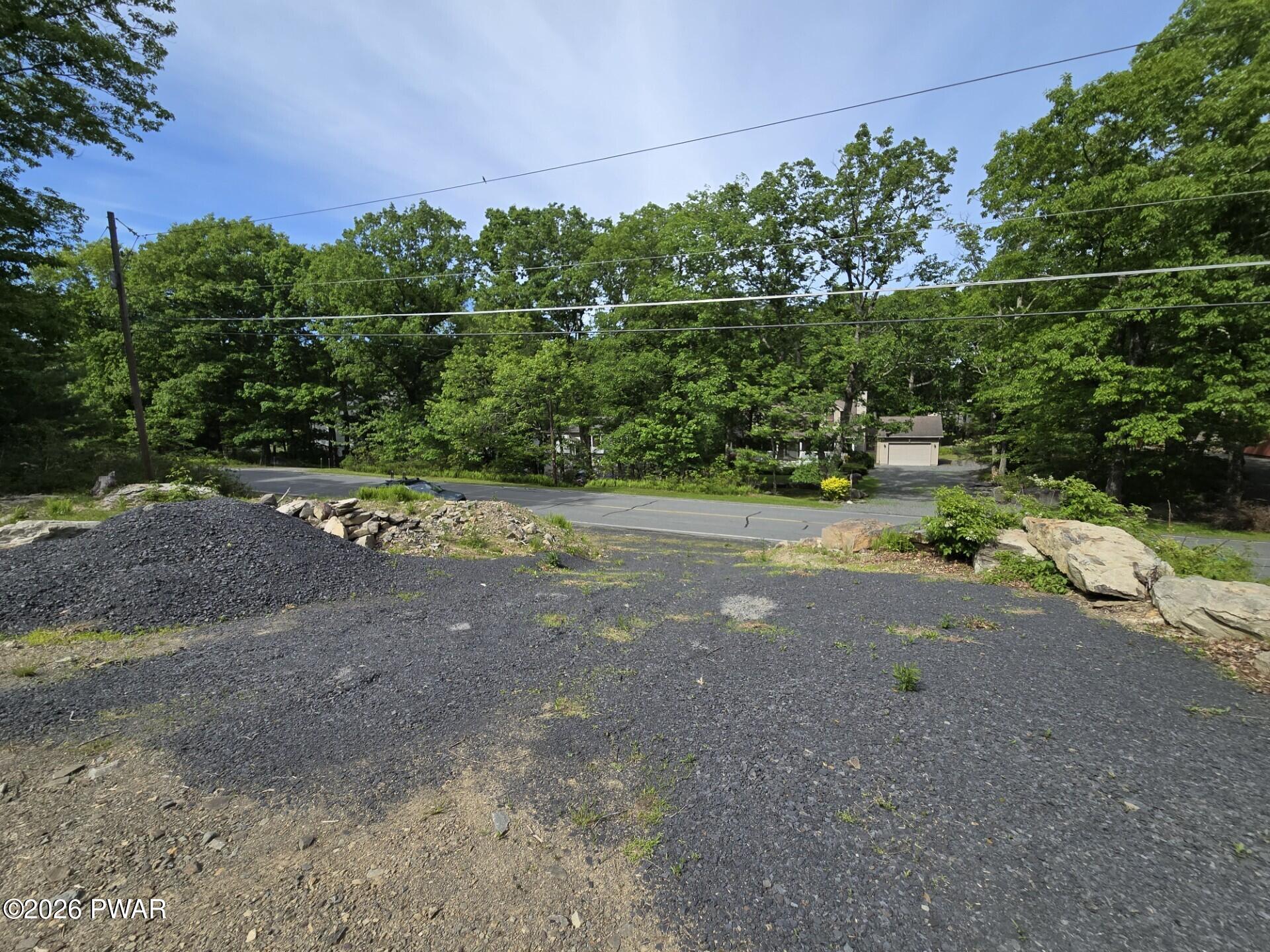 402 Maple Ridge Drive Hawley, PA 18428 - Photo 8 of 9 Gallery Image 8