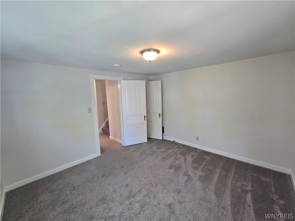 4289 Harris Hill Road Buffalo, NY 14221 - Photo 12 of 18