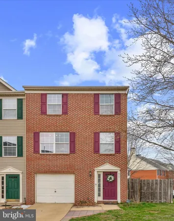 $579,000 | 814 Vanderbilt Terrace Southeast, Leesburg, VA 20175