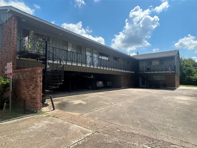 $800 | 8232 Glenview Drive, Unit 7, Houston, TX 77017