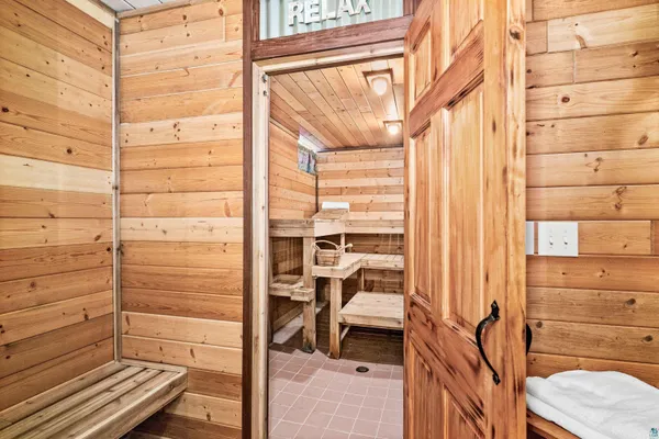 $499,900 | 114 Pine Ridge Road, Esko, MN 55733