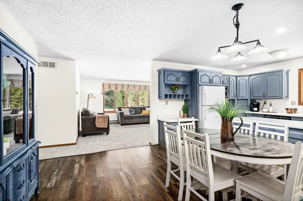 $499,900 | 114 Pine Ridge Road, Esko, MN 55733