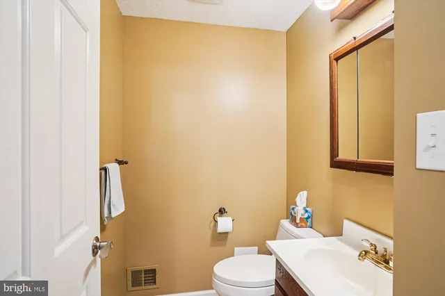 $785,000 | 21904 Goshen School Road, Gaithersburg, MD 20882