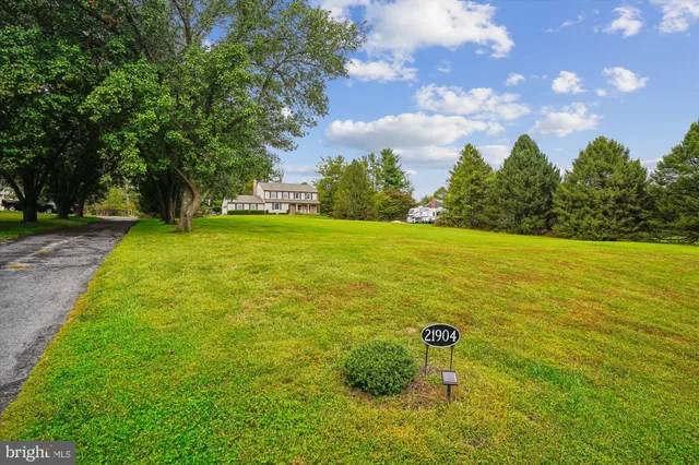 $785,000 | 21904 Goshen School Road, Gaithersburg, MD 20882