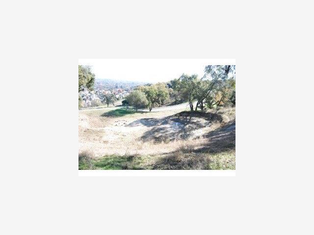 9115 Tea Tree Way Gilroy, CA 95020 - Photo 6 of 9 Gallery Image 6