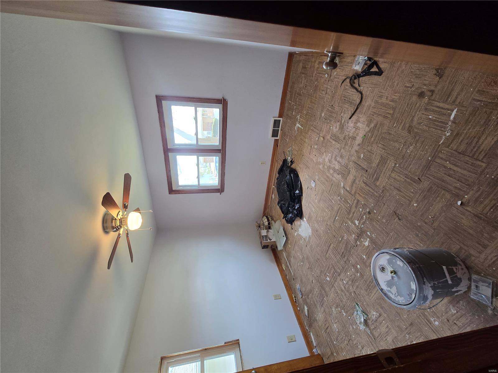 9637 Ridge Avenue St. Louis, MO 63114 - Photo 8 of 18 Gallery Image 8