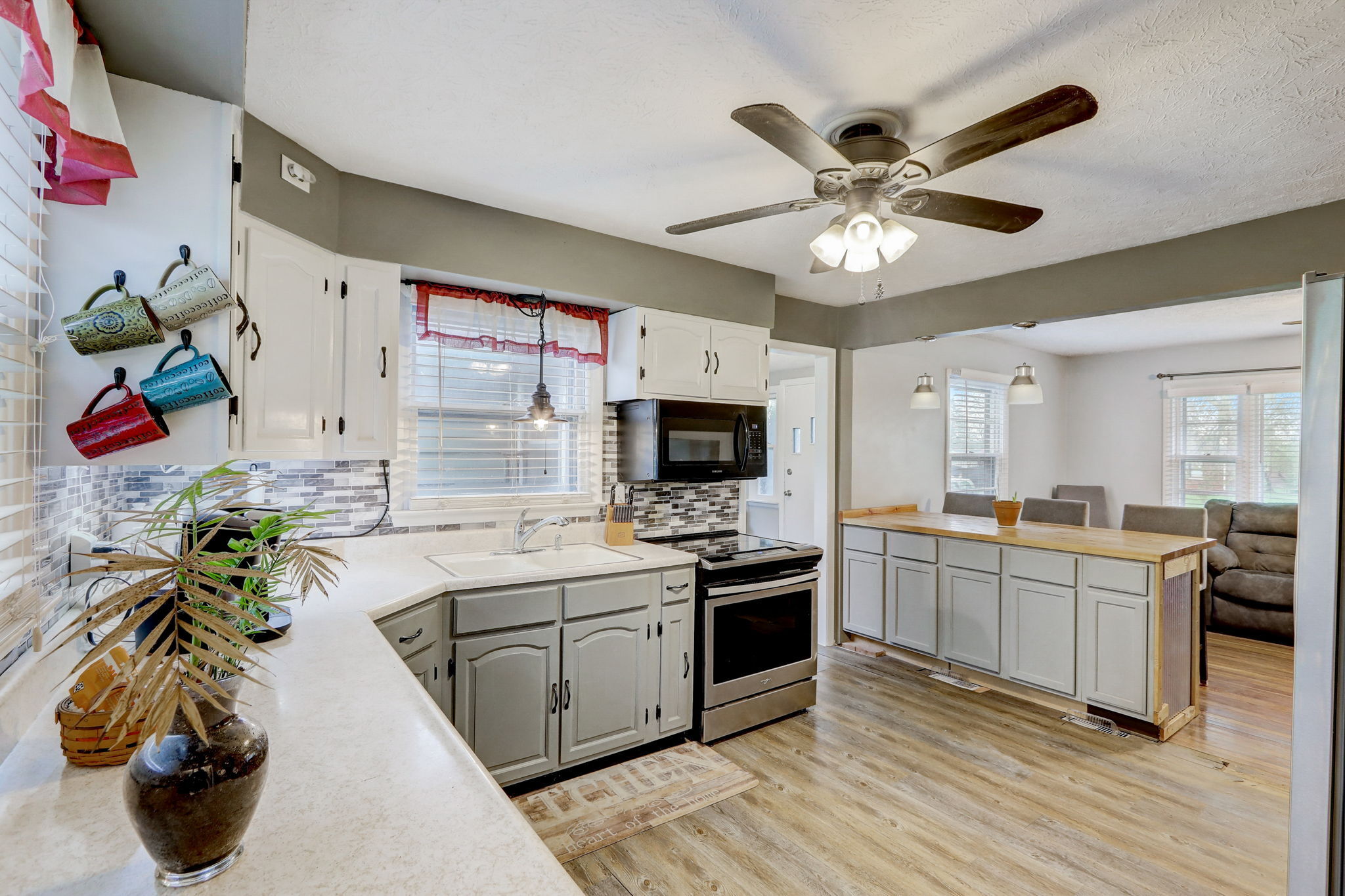 131 Maxwell Road Indianapolis, IN 46217 - Photo 8 of 48 Gallery Image 8