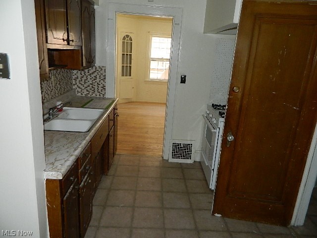 3549 Normandy Road Cleveland, OH 44120 - Photo 6 of 15 Gallery Image 6
