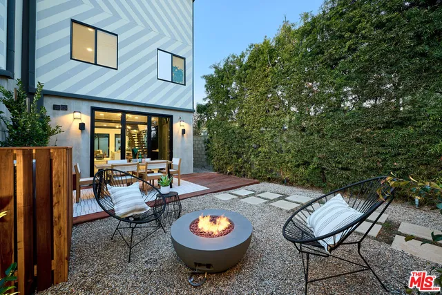$1,995,000 | 748 Brooks Avenue, Venice, CA 90291