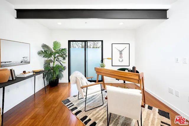 $1,995,000 | 748 Brooks Avenue, Venice, CA 90291