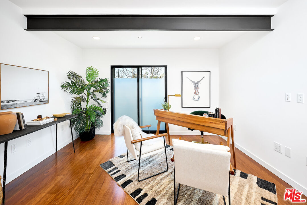 748 Brooks Avenue Venice, CA 90291 - Photo 14 of 38