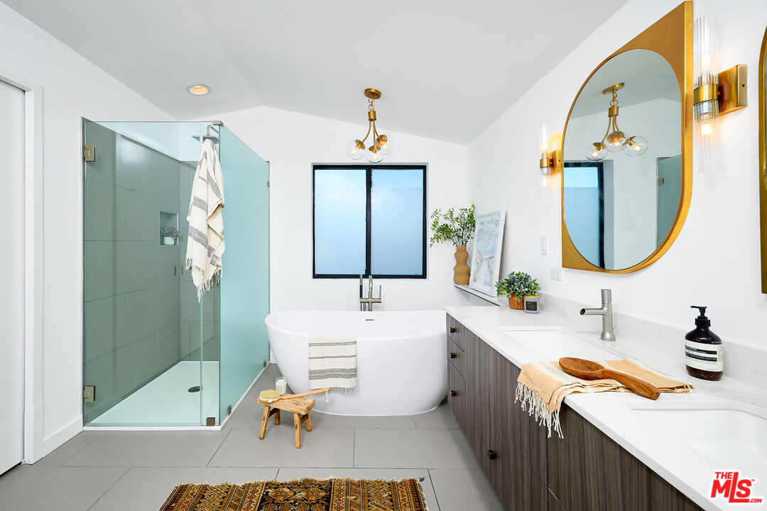 748 Brooks Avenue Venice, CA 90291 - Photo 20 of 38