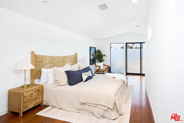 $1,995,000 | 748 Brooks Avenue, Venice, CA 90291