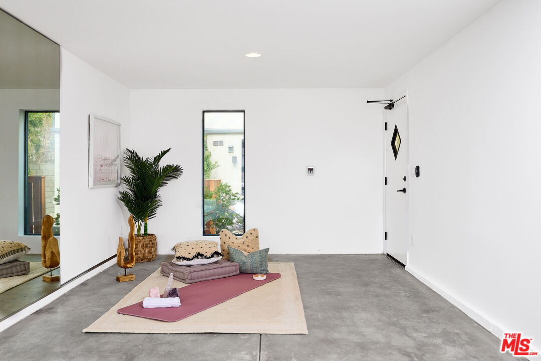 748 Brooks Avenue Venice, CA 90291 - Photo 35 of 38