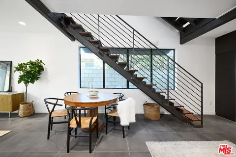 $1,995,000 | 748 Brooks Avenue, Venice, CA 90291