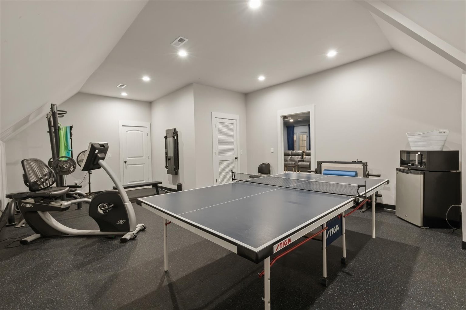 108 Alpine Court Franklin, TN 37069 - Photo 29 of 42 a view of a room with gym equipment