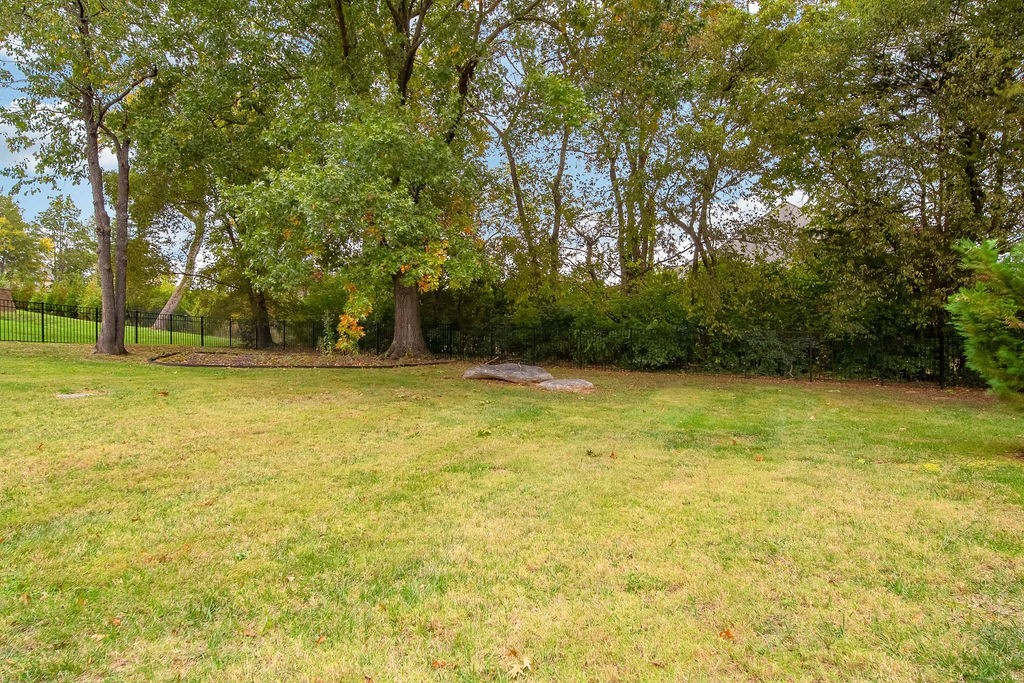 108 Alpine Court Franklin, TN 37069 - Photo 41 of 42 a view of a yard with a trees