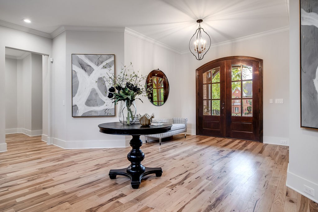 108 Alpine Court Franklin, TN 37069 - Photo 6 of 42 a view of hall way with furniture and a mirror
