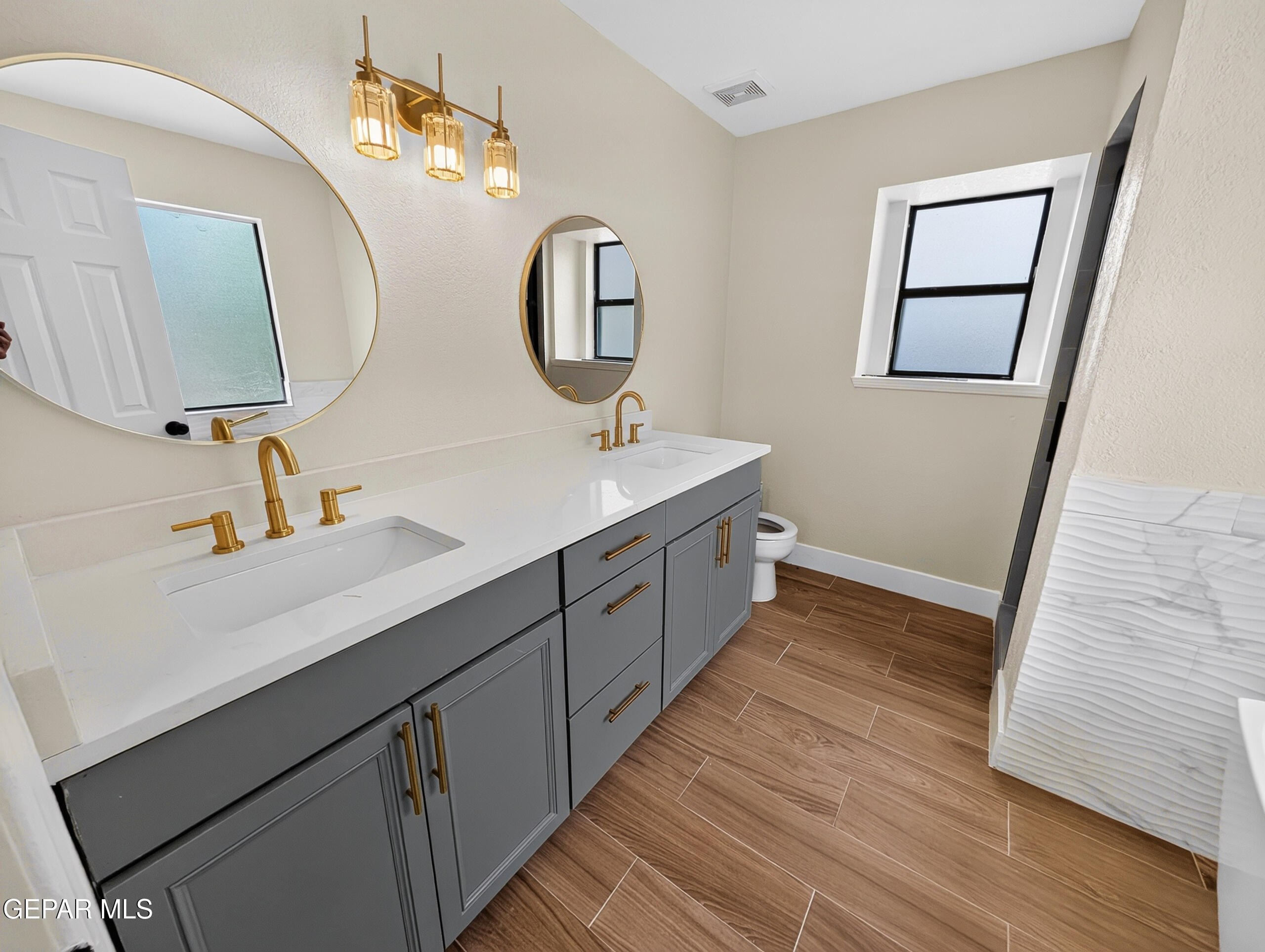 808 Rotterdam Way El Paso, TX 79912 - Photo 28 of 43 051_PXL_20260618_202802689