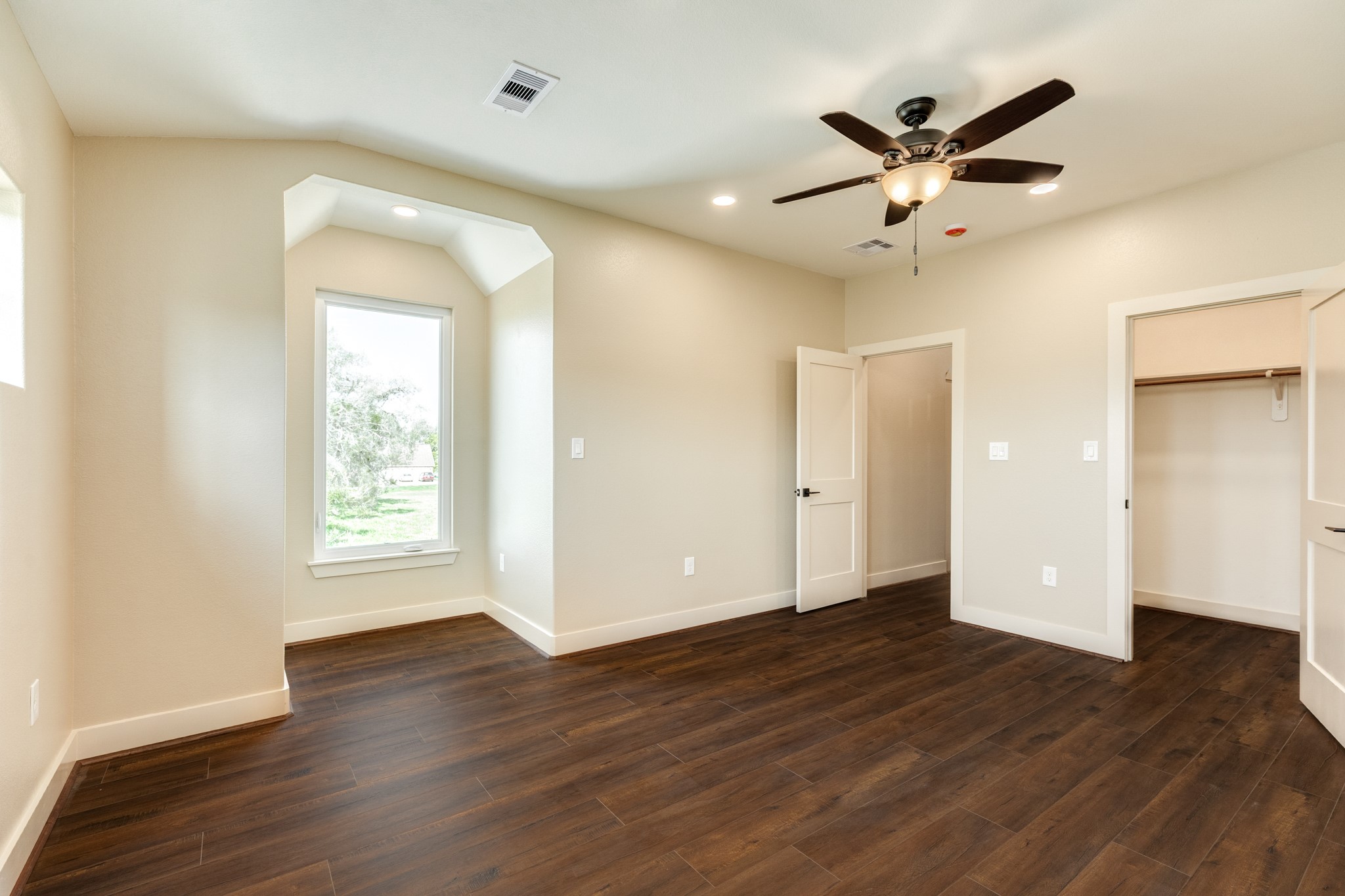 1737 Flintlock Court Angleton, TX 77515 - Photo 39 of 47