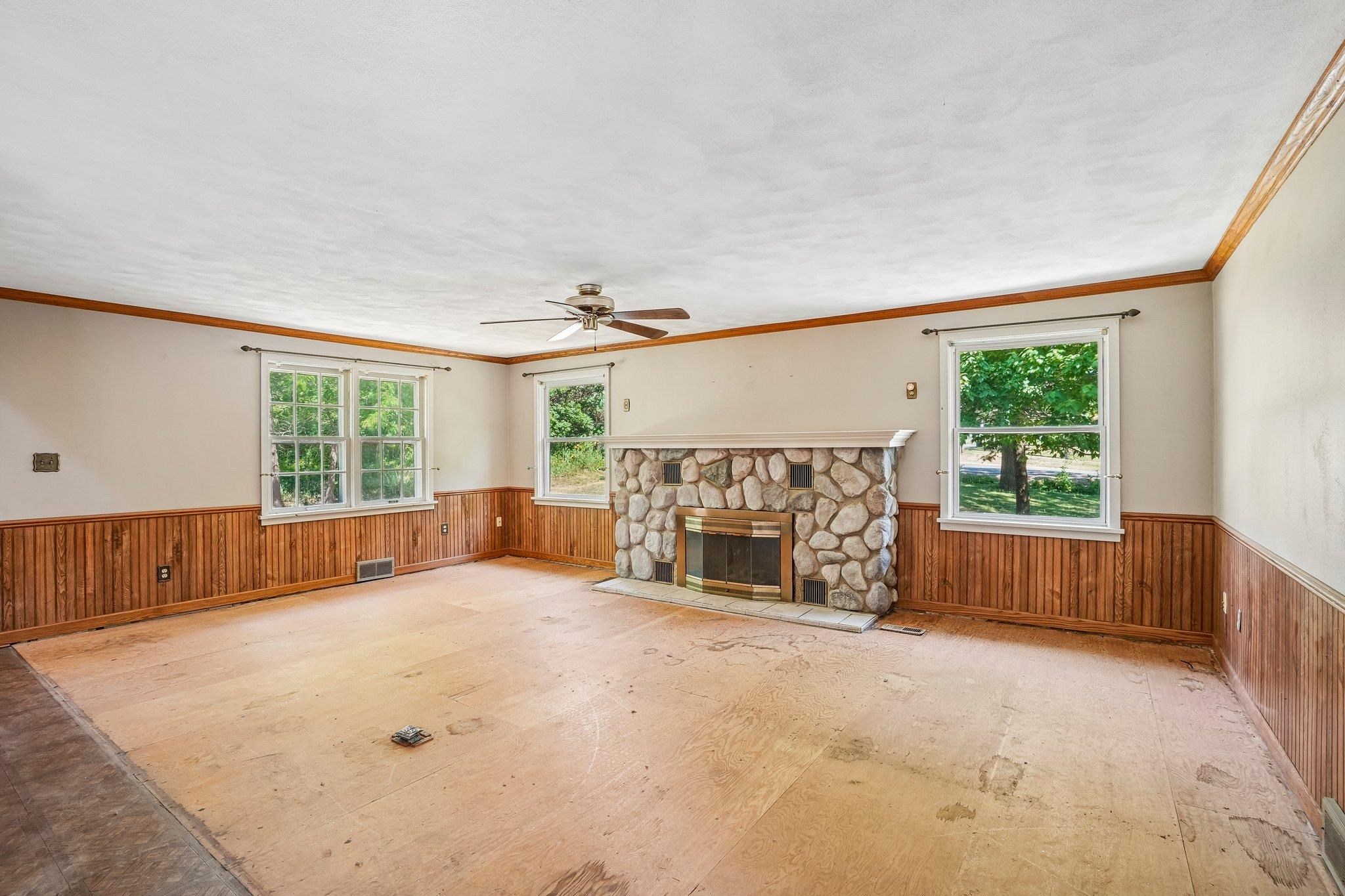 W9097 County Rd A Delavan, WI 53115 - Photo 4 of 21
