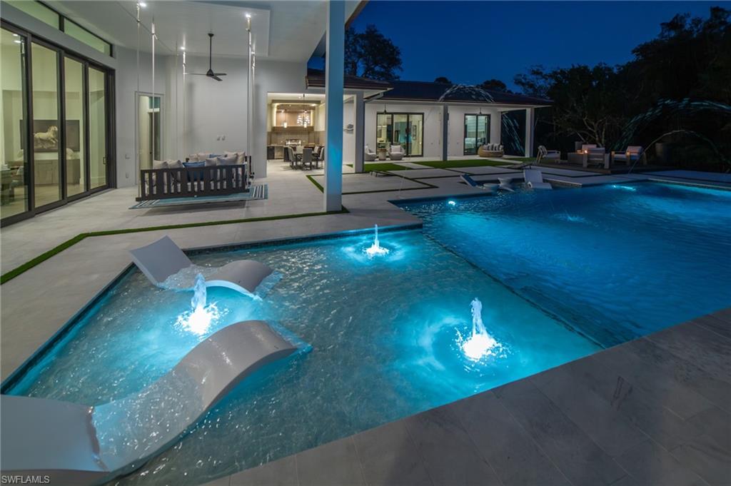 18 Caribbean Road Naples, FL 34108 - Photo 7 of 45