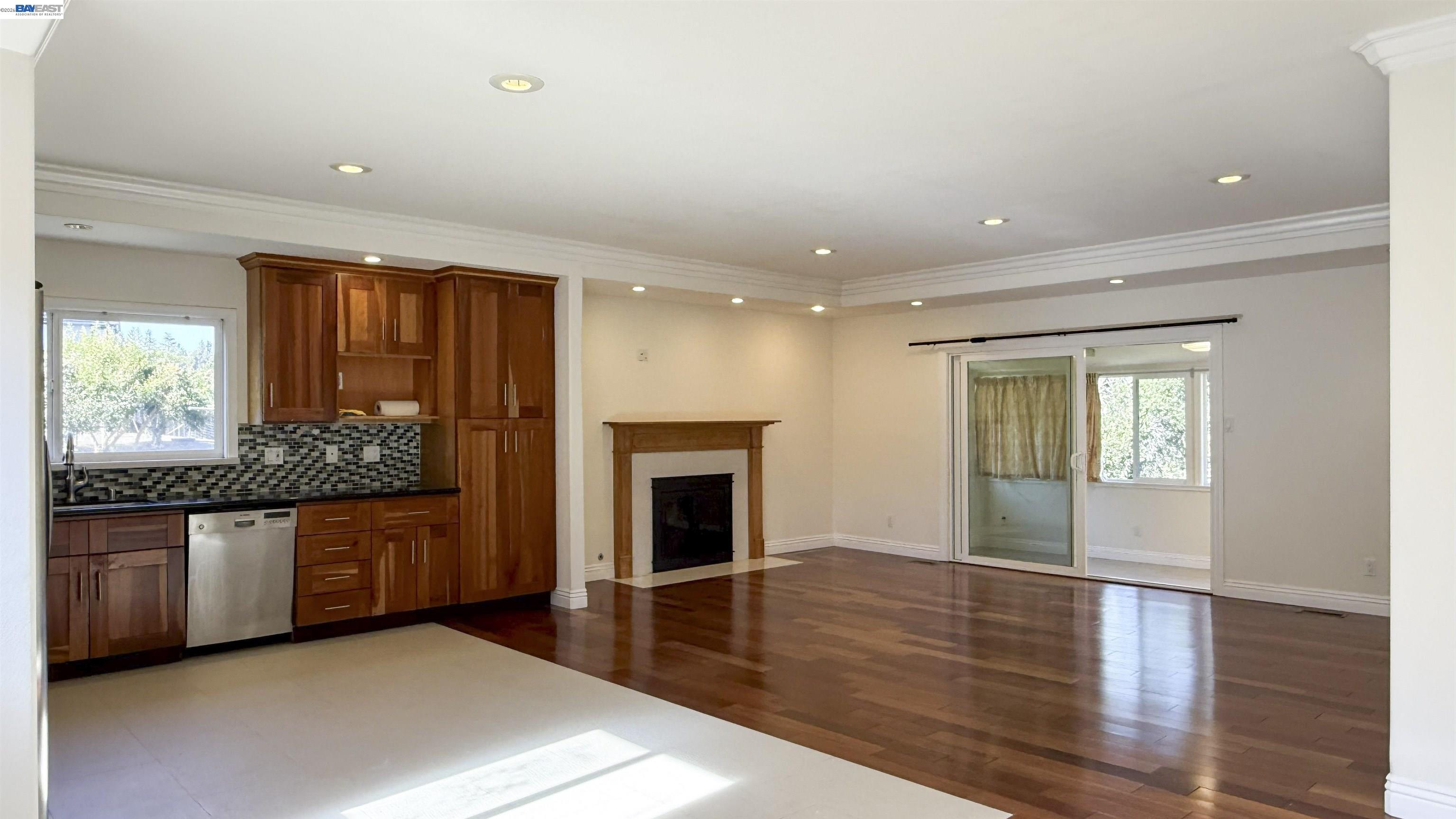 3682 Seven Hills Road, Unit B Castro Valley, CA 94546 - Photo 5 of 22 Gallery Image 5