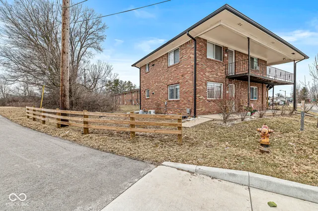 $995 | 10301 Medallion Drive, Unit 262, Indianapolis, IN 46231