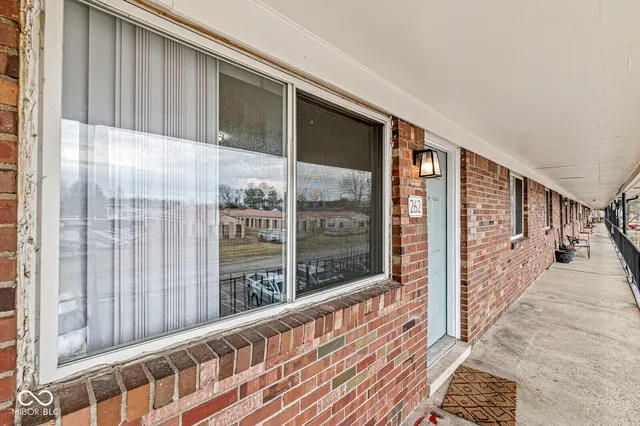 $995 | 10301 Medallion Drive, Unit 262, Indianapolis, IN 46231