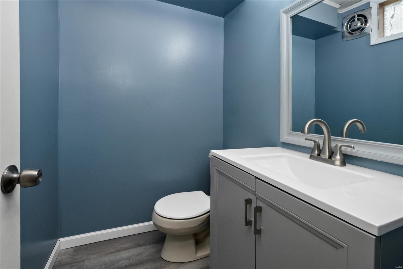 148 Ridgecrest Drive Chesterfield, MO 63017 - Photo 28 of 33 Gallery Image 28