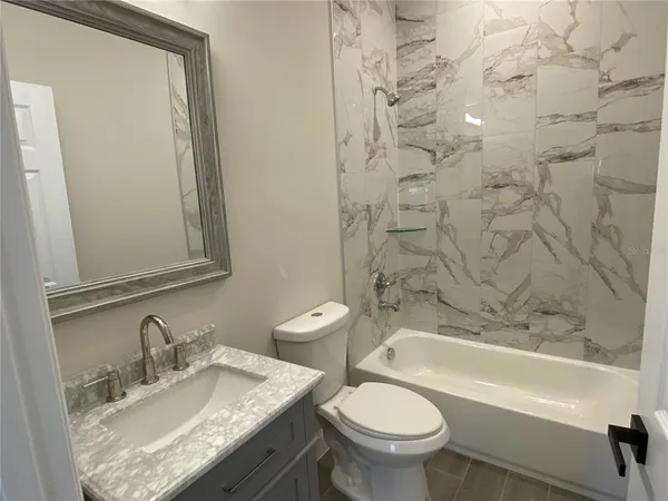 $2,295 | 732 South Lee Avenue, Orlando, FL 32805