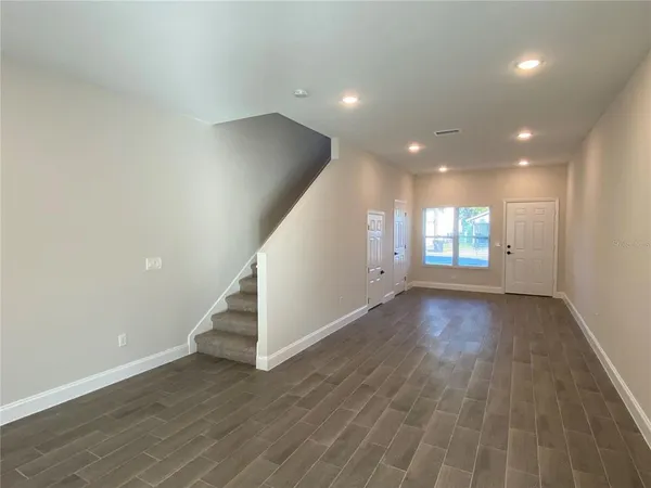 $2,295 | 732 South Lee Avenue, Orlando, FL 32805