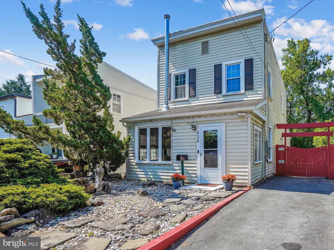 626 Ritchie Avenue Silver Spring, MD 20910 - Photo 1 of 50 Welcome to 626 Ritchie Ave!