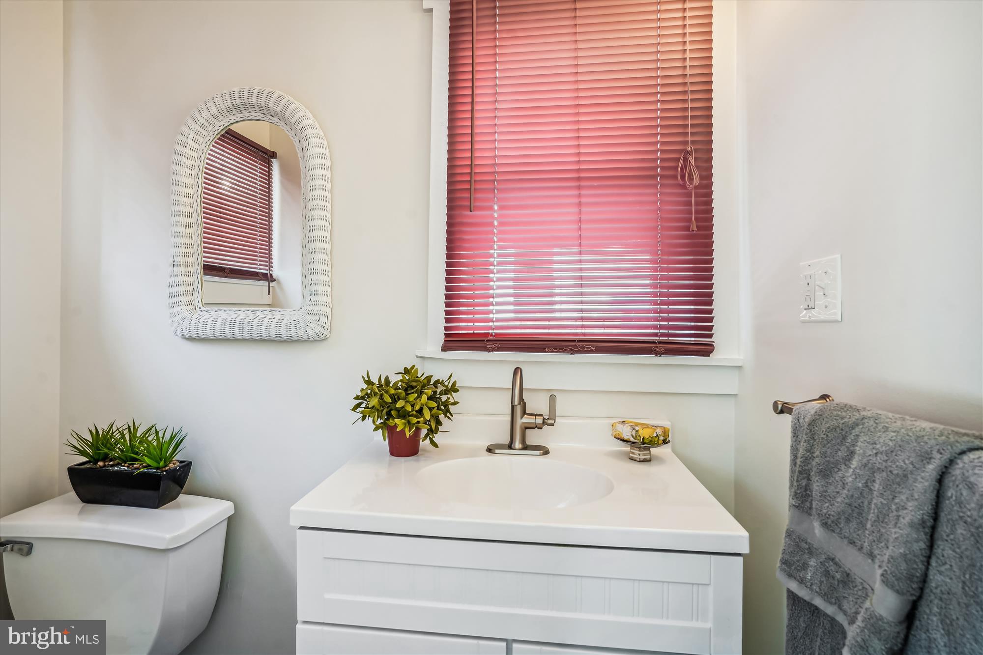 626 Ritchie Avenue Silver Spring, MD 20910 - Photo 16 of 50 Powder room on main level