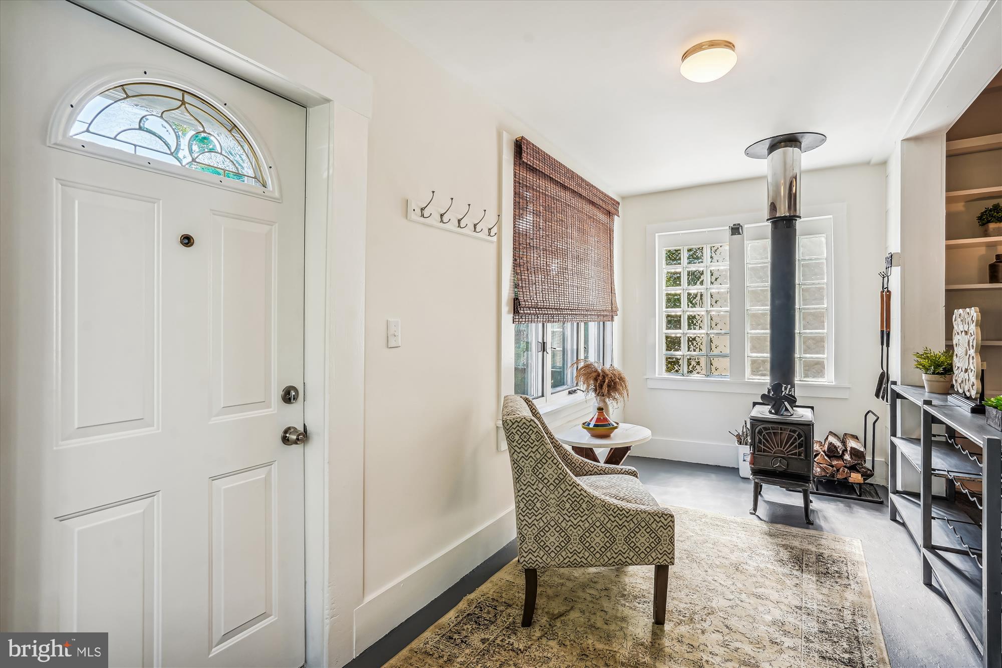 626 Ritchie Avenue Silver Spring, MD 20910 - Photo 3 of 50