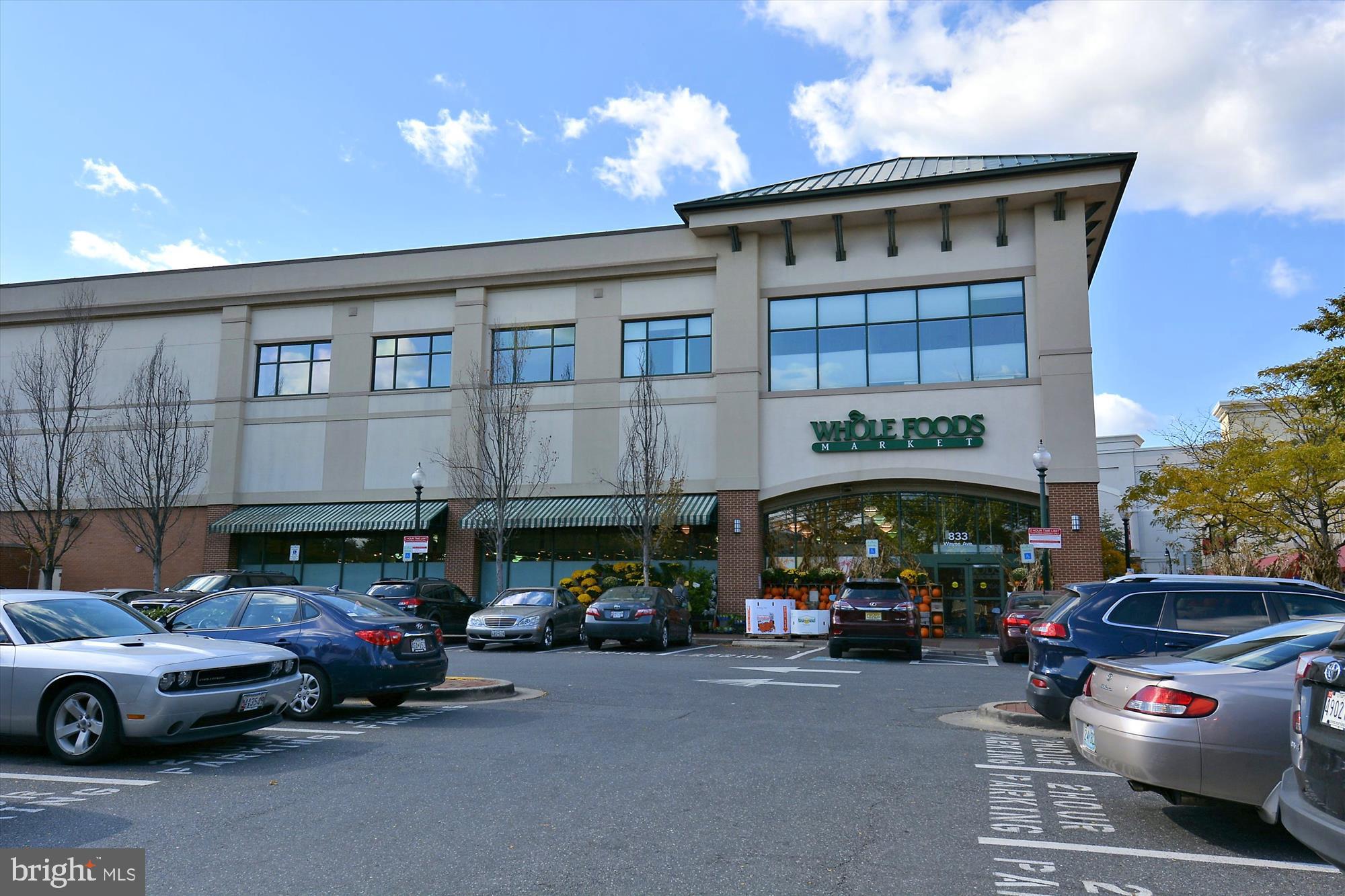 626 Ritchie Avenue Silver Spring, MD 20910 - Photo 41 of 50 Whole Foods