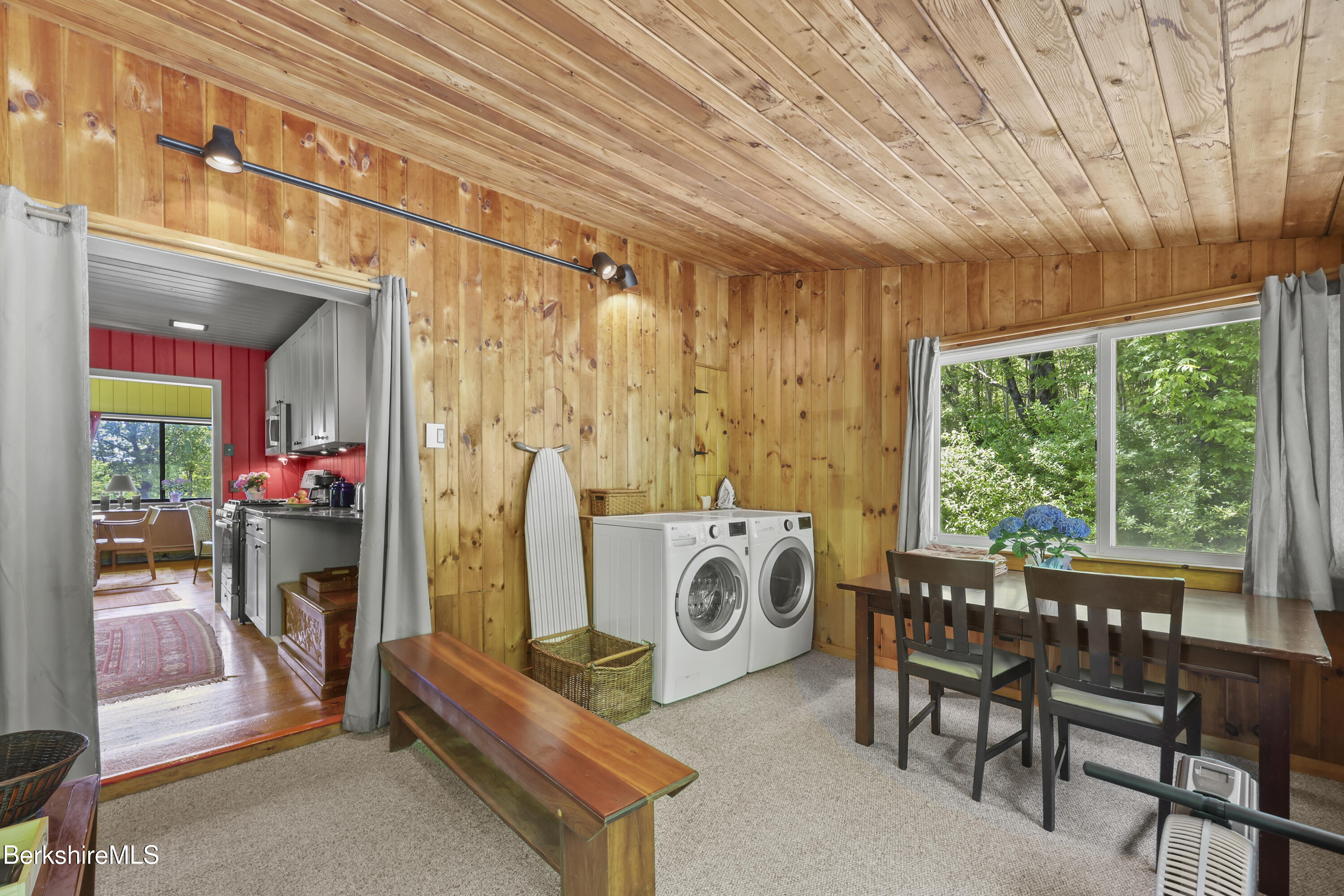 109 Stebbins Road Otis, MA 01253 - Photo 14 of 66 20 Mud Room
