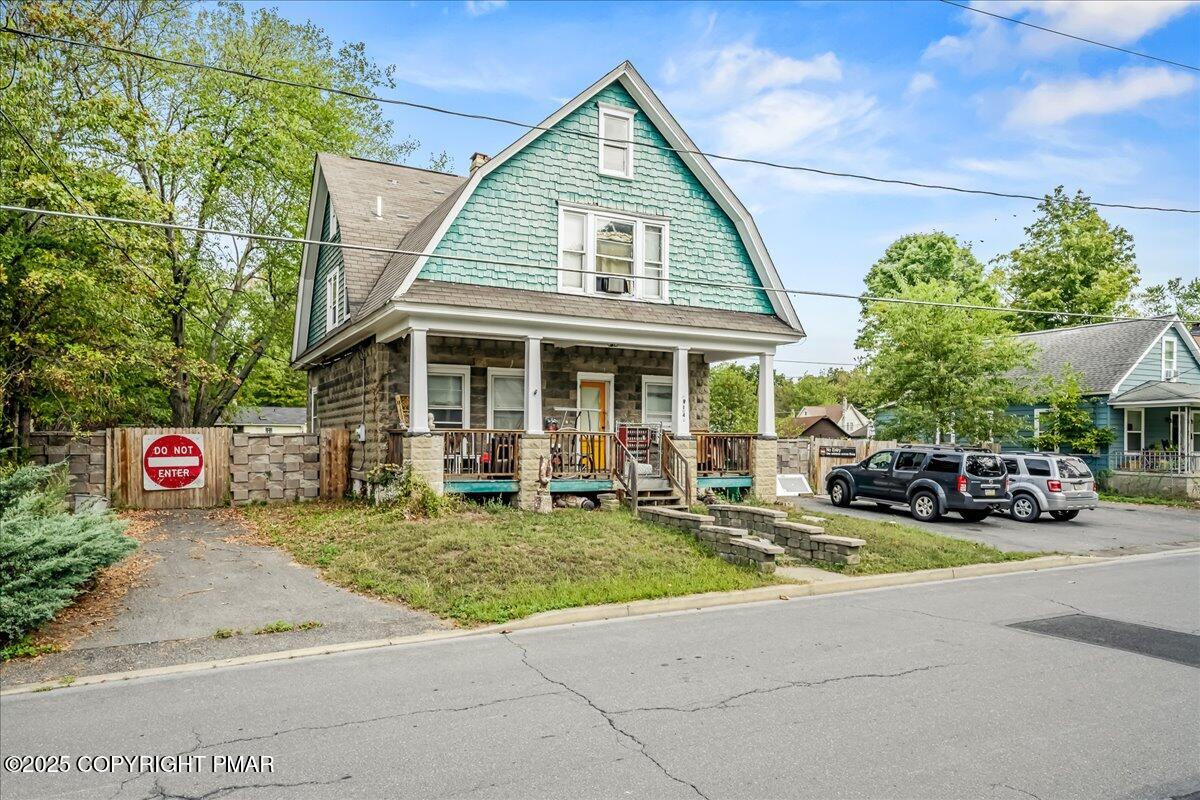 03-HomeView_Media-144_W_Broad_St