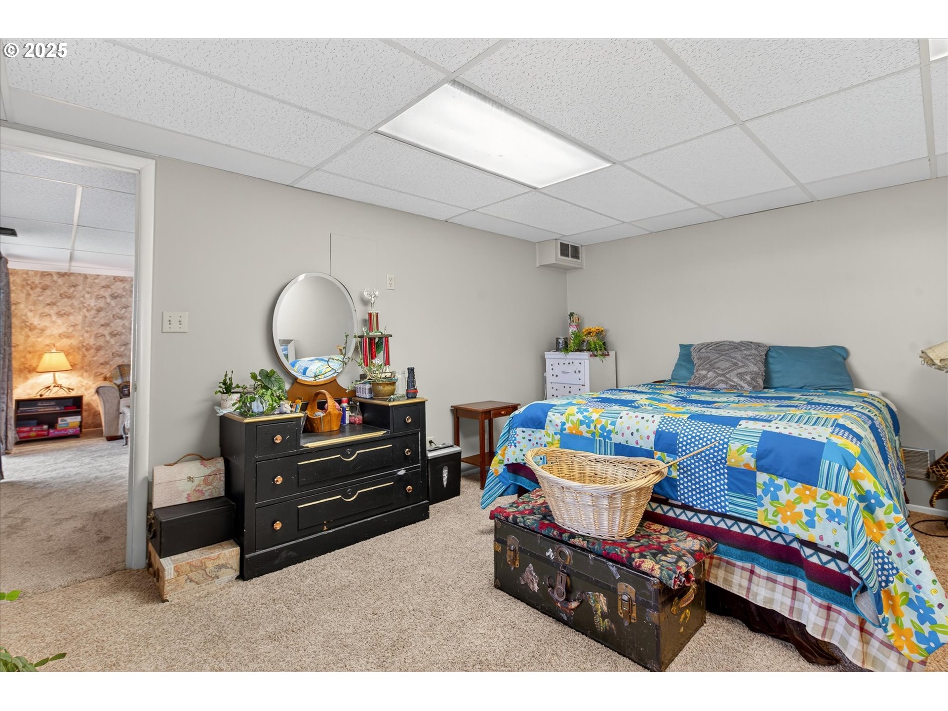 1025 17th Street Baker City, OR 97814 - Photo 38 of 48 a living room with furniture and a table