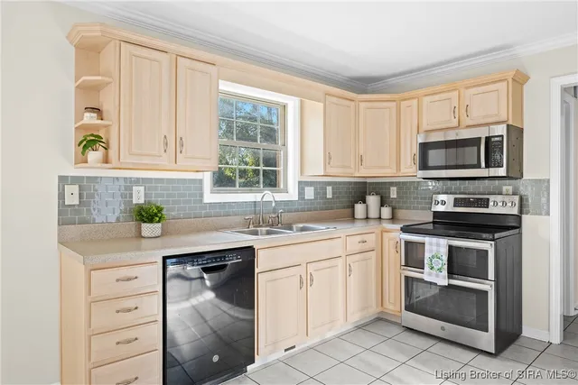 $394,900 | 1004 Carter Drive, Georgetown, IN 47122